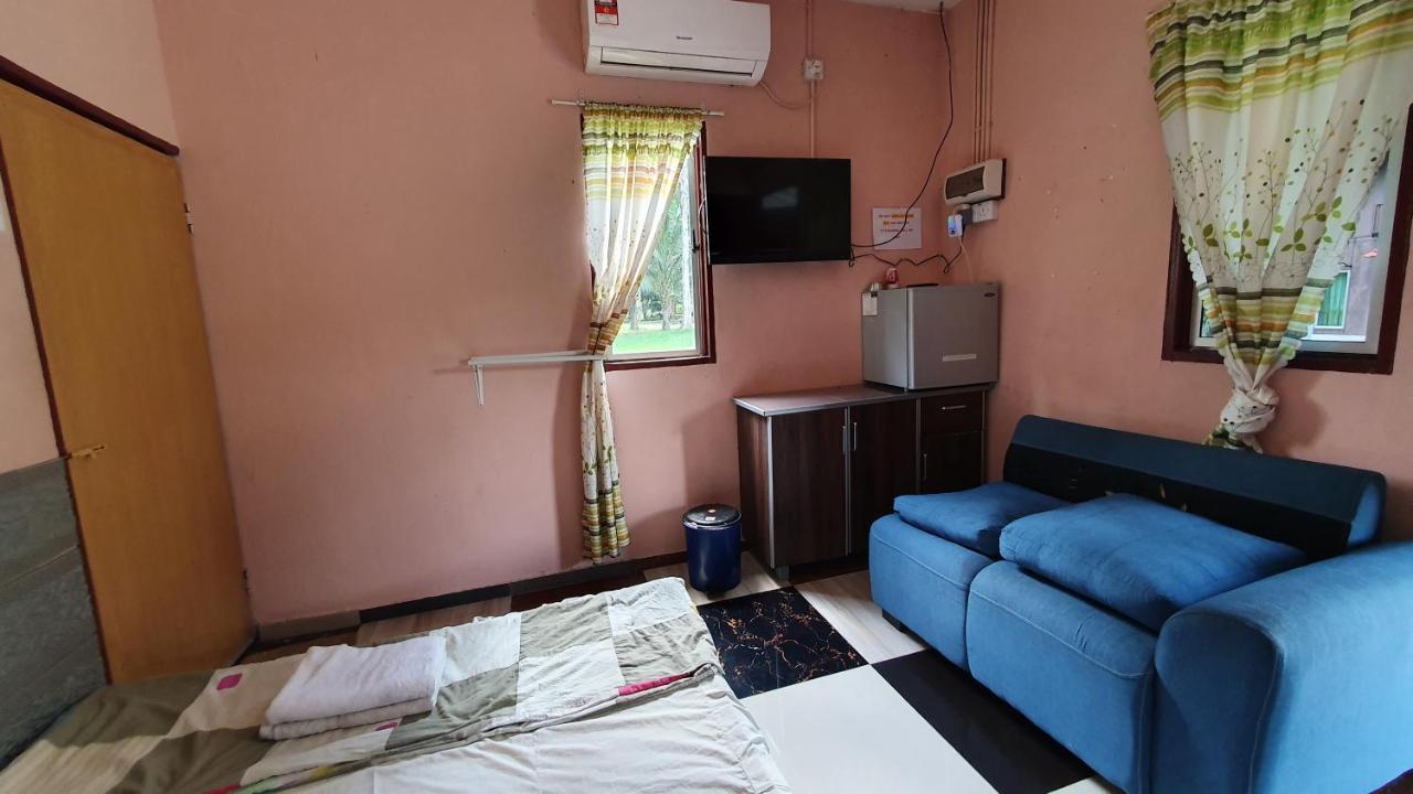 Chalet Kampong Semawar Kuala Kangsar Exterior photo