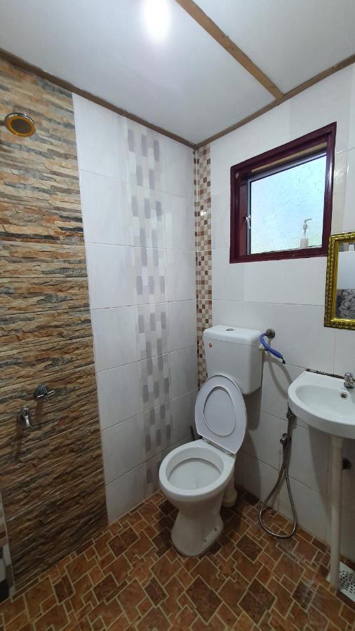 Chalet Kampong Semawar Kuala Kangsar Exterior photo
